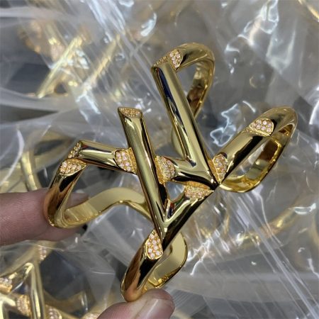 Wholesale Fashion High Quality Bracelet LOV #A1531