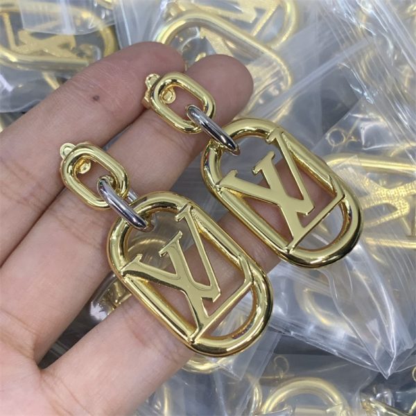 Wholesale Fashion High quality Earrings LOV #A1524
