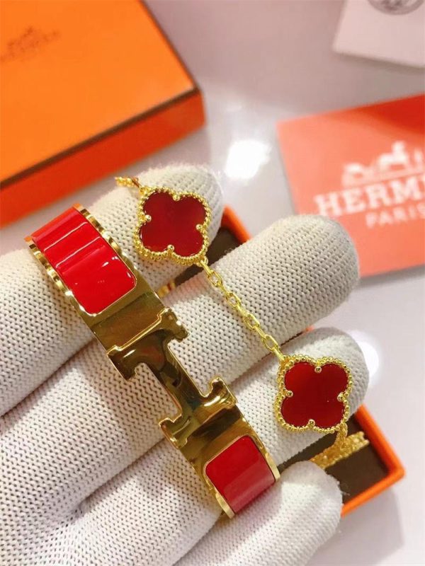Wholesale Fashion High Quality Bracelet set VAC HEM #A0569