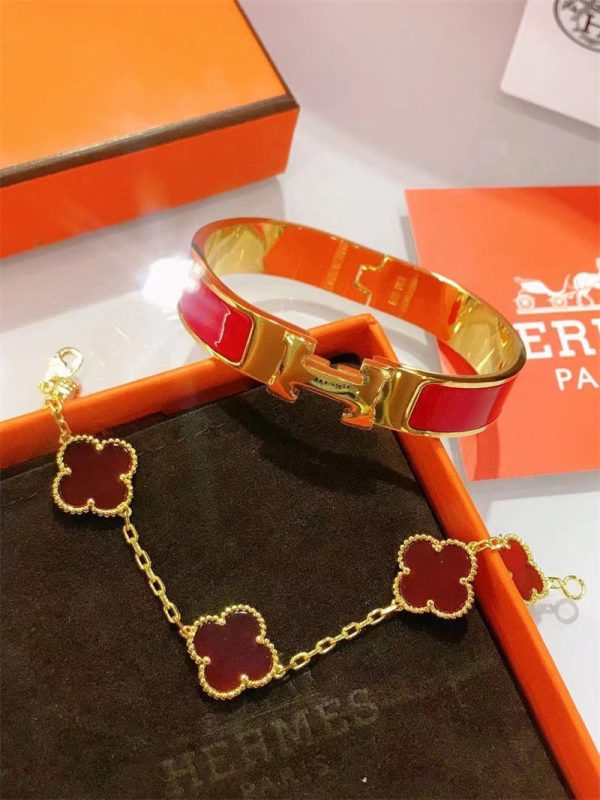 Wholesale Fashion High Quality Bracelet set VAC HEM #A0569