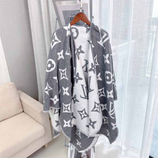Wholesale Fashionable scarf LOV #A0163