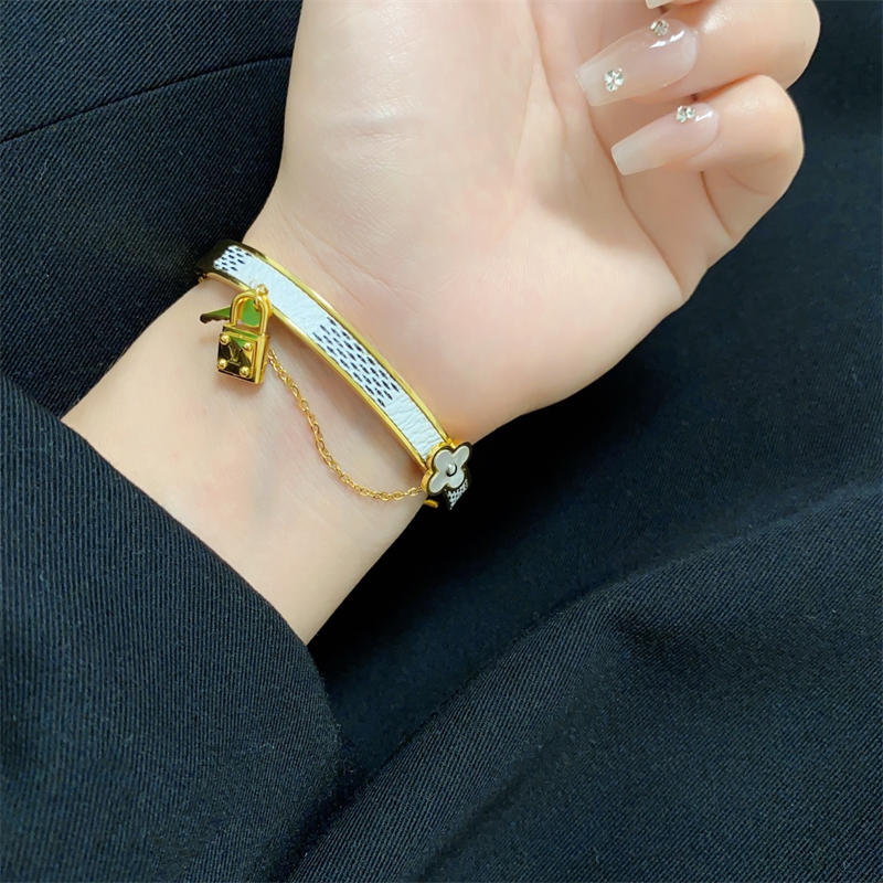 Wholesale Fashion High Quality Bracelet LOV #A0373 - Image 3