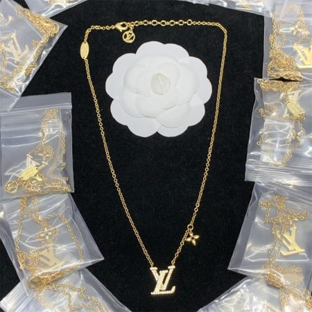 Wholesale Fashion High quality Necklace LOV #A1324