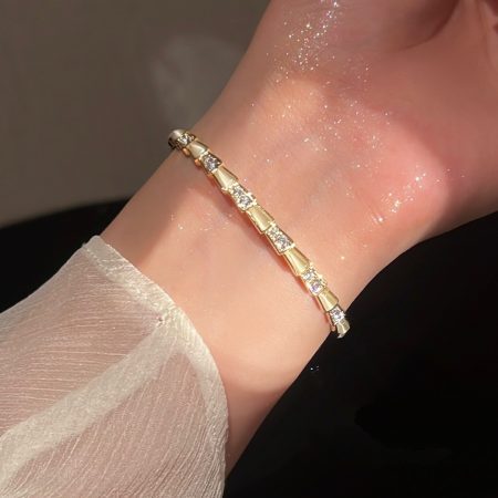 Wholesale Fashion Bracelet VAC #A0822 - Image 2