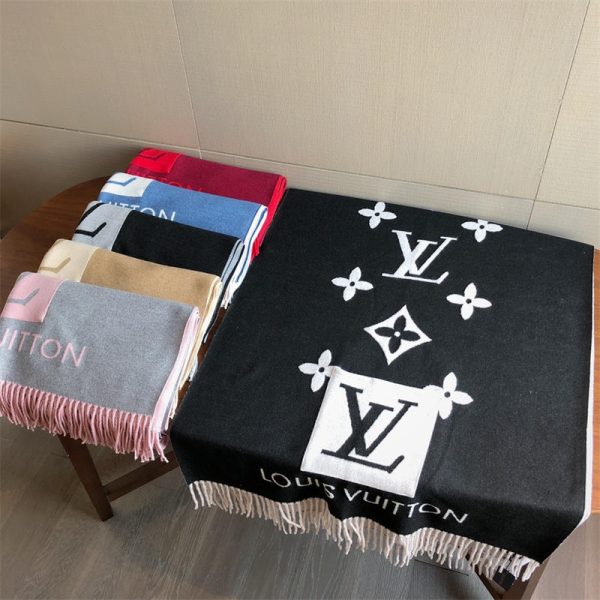 Wholesale Fashionable scarf LOV #A0424