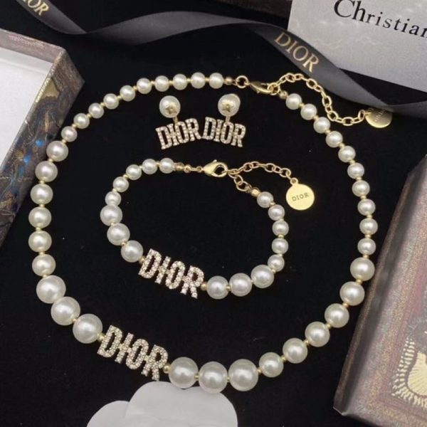 Wholesale Fashion Necklace and Bracelet Set DIR #A0213