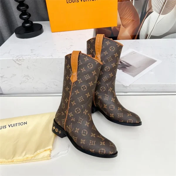 Wholesale Fashionable  boots & bag set free shipping LOV #Z0001