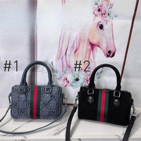 Wholesale fashion handbag size:19*12.5*10.5cm GUI #Z0196