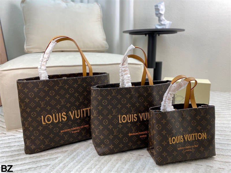 High quality Tote bag size:25cm/37cm/41cm LOV MLB #25410 - Image 1