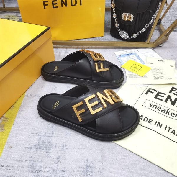 High quality slipper size:5-11 with box FEI #30801