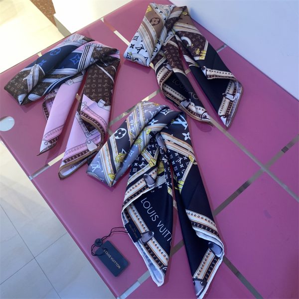 High quality silk scarf size:90*90cm LOV #31482