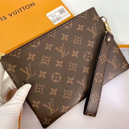 High quality hadbag with box LOV #31495 - Image 3