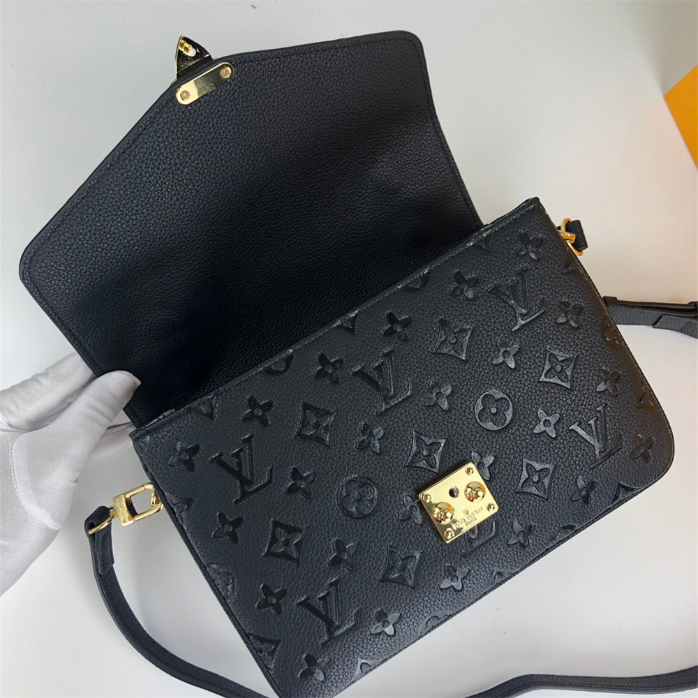 Top quality messenger bag size:25*19*9cm LOV #31507 - Image 2