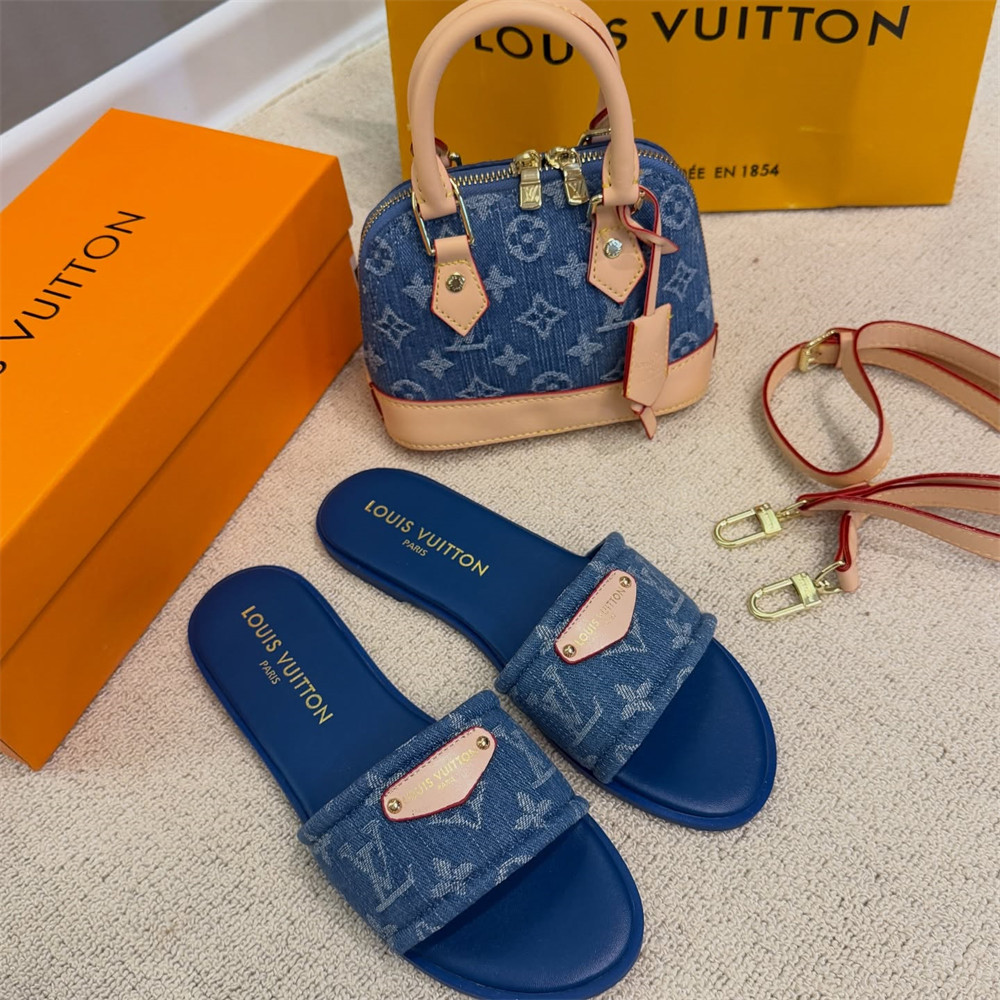 High quality slippers & mini handbag free shipping LOV #31532 - Image 1