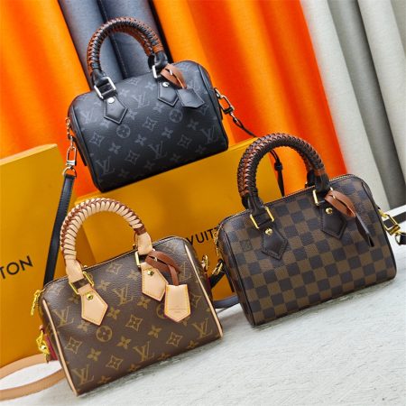 Top quality shoulder bag size:20.5*13.5cm LOV #31547
