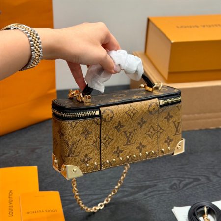 High quality makeup bag size:20*10cm LOV #31558 - Image 3