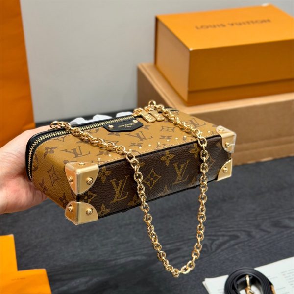 High quality makeup bag size:20*10cm LOV #31558