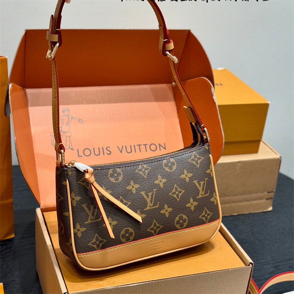 High quality shoulder bag size:23.5*13.5cm LOV #31560 - Image 1