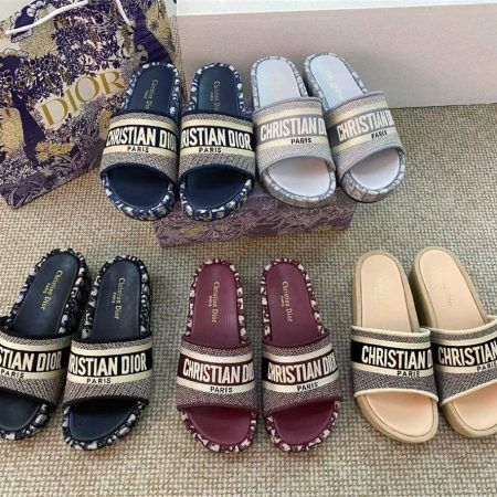 High quality slippers size:5-11 with box COH #31564