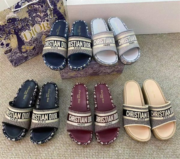 High quality slippers size:5-11 with box COH #31564