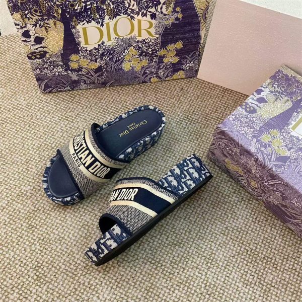 High quality slippers size:5-11 with box COH #31564