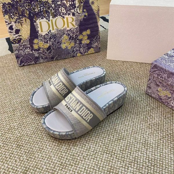 High quality slippers size:5-11 with box COH #31564