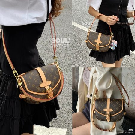 High quality shoulder bag size:20*15cm LOV #31571