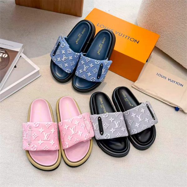 High quality slippers size:5-11 with box LOV #31573
