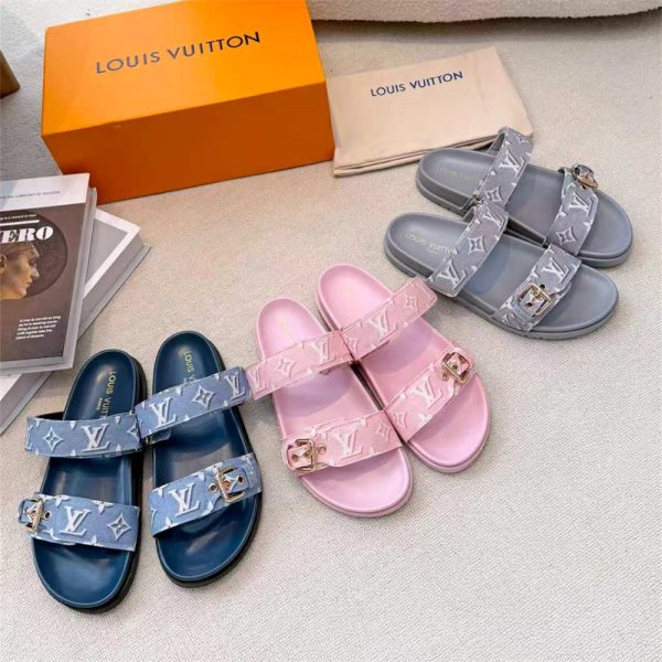 High quality slippers size:5-11 with box LOV #31574