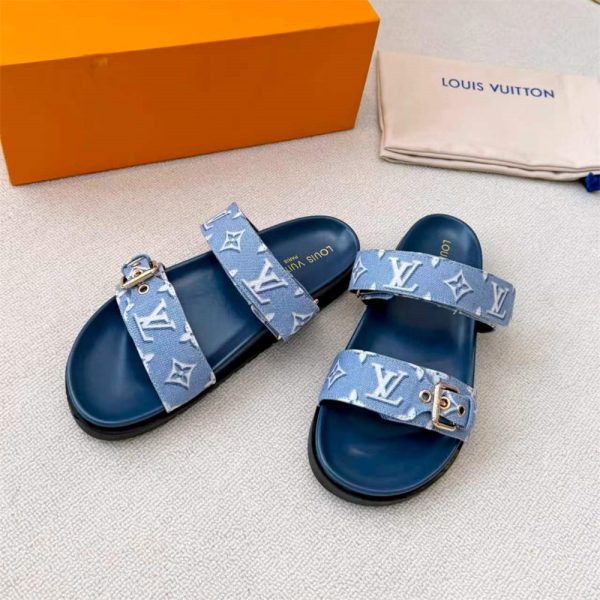 High quality slippers size:5-11 with box LOV #31574
