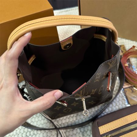 High quality bucket bag size:19cm LOV #31575 - Image 2