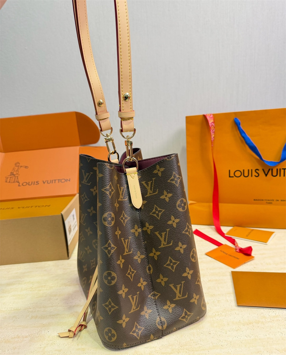 High quality bucket bag size:20cm/25cm LOV #31577 - Image 5