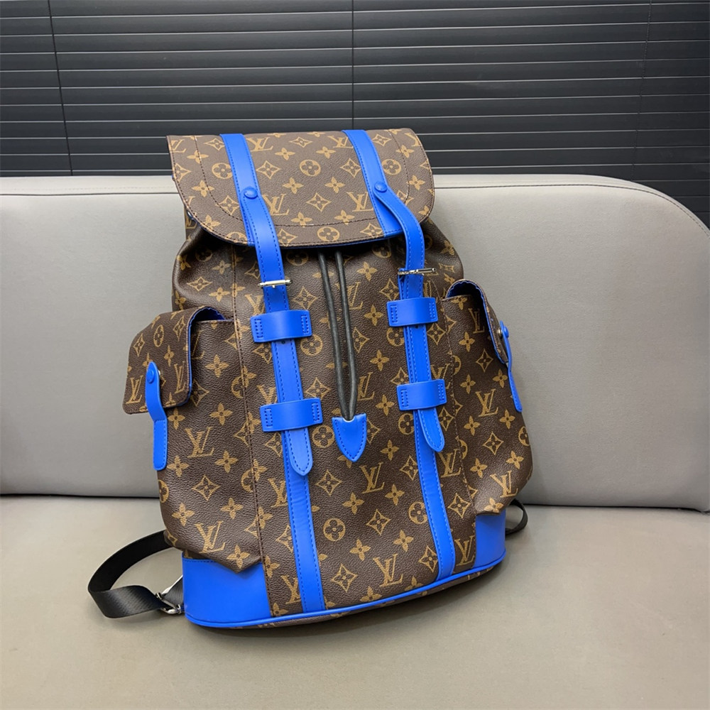 High quality backpack size:33*43cm LOV #31578 - Image 1