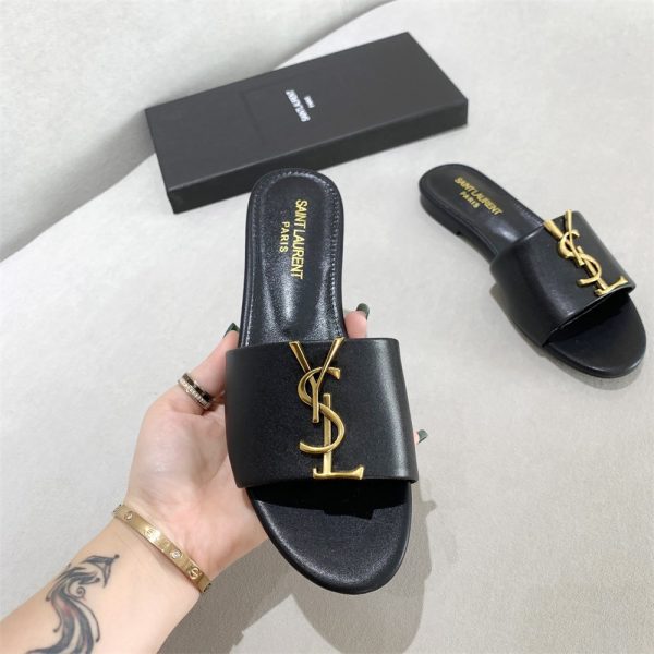 High quality slippers size:5-12 with box LSY #31591
