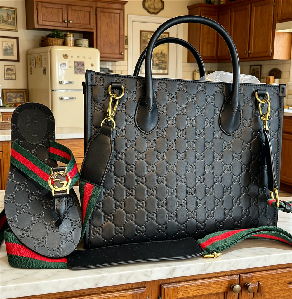 High quality slipper & Tote bag set free shipping GUI #31596 - Image 1