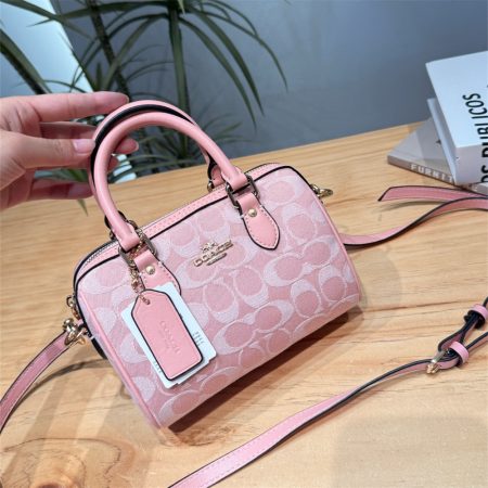 High quality handbag size:17cm/25cm COH #31611 - Image 2