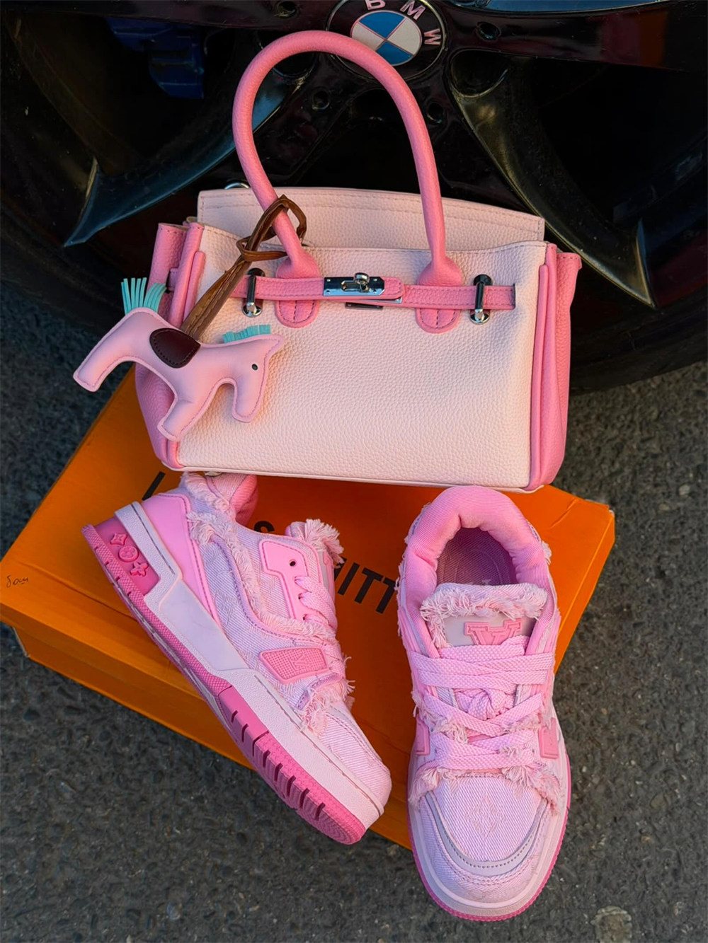 High quality sneaker & Tote bag set free shipping LOV #31627 - Image 1