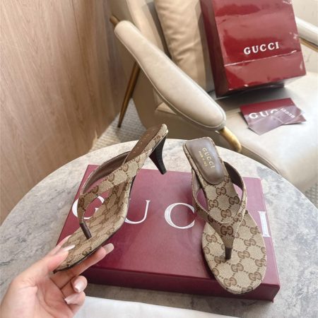 High quality slippers size:5-11 with box GUI #C0586 - Image 2