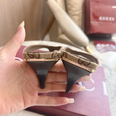 High quality slippers size:5-11 with box GUI #C0586 - Image 4