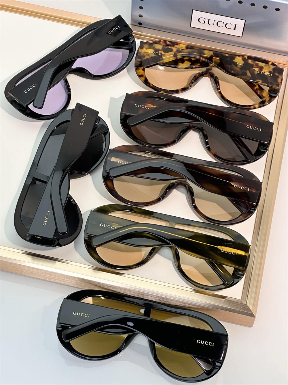 High quality sunglass with box GUI #C0733 - Image 3