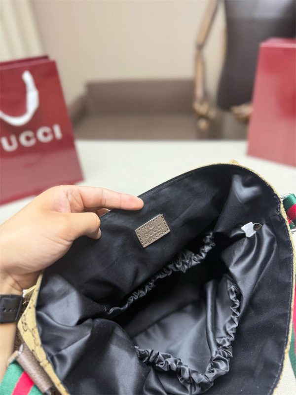 High quality messenger bag size:32*27cm GUI #C0744