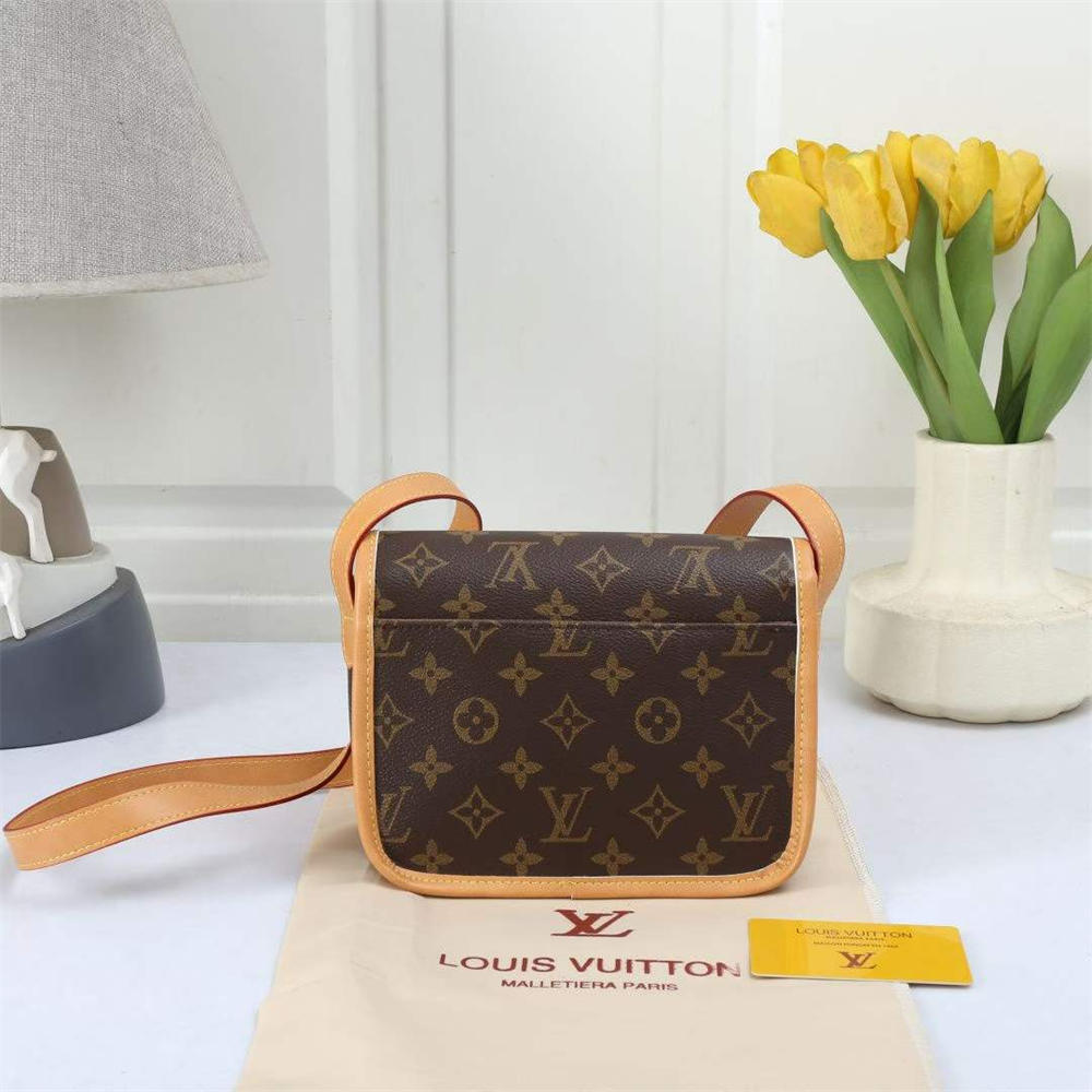 Wholesale messenger bag size:20*15*7cm LOV HN #C0768 - Image 3