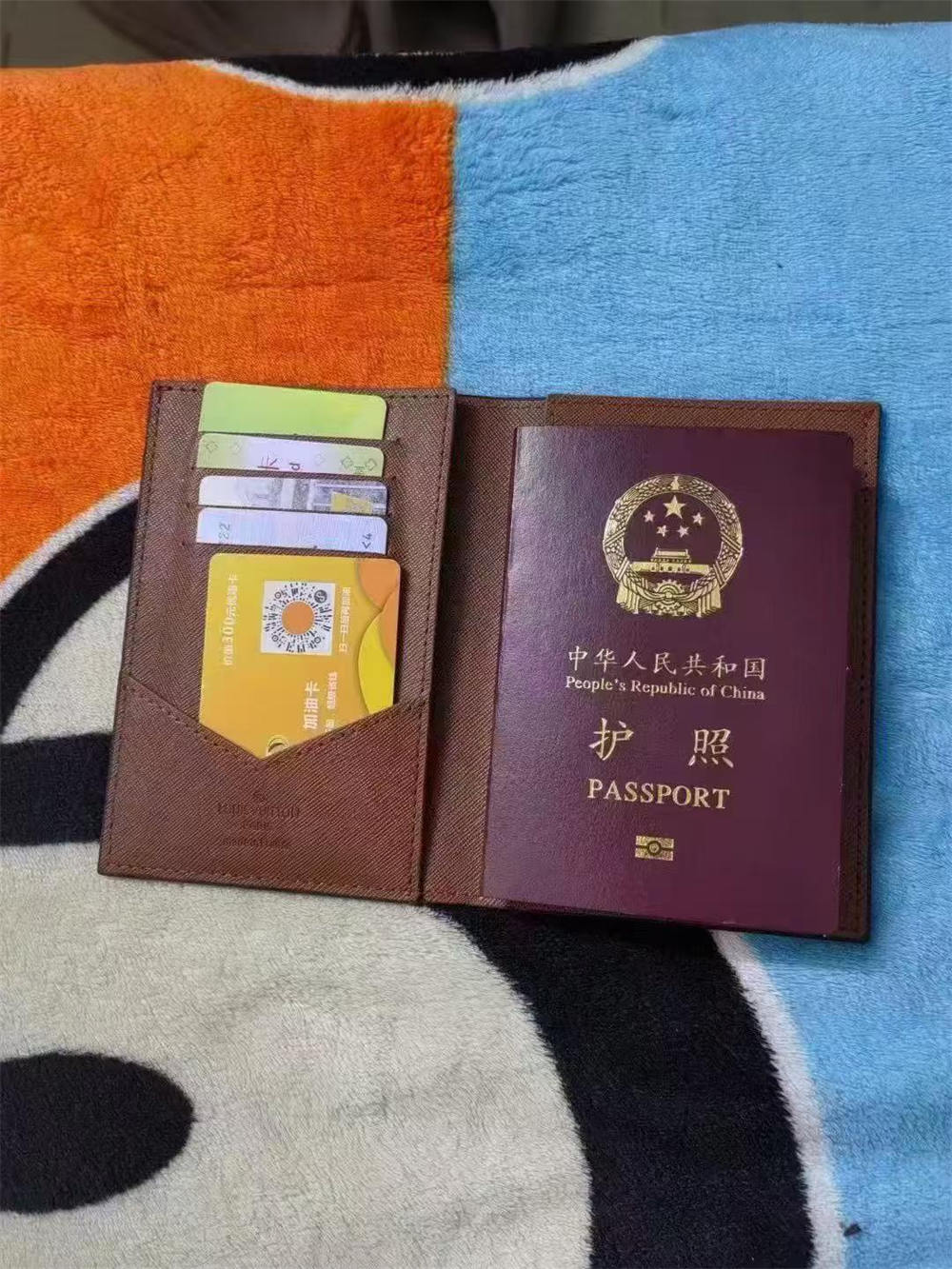 Wholesale Fashion passport holder LOV #C0790 - Image 4