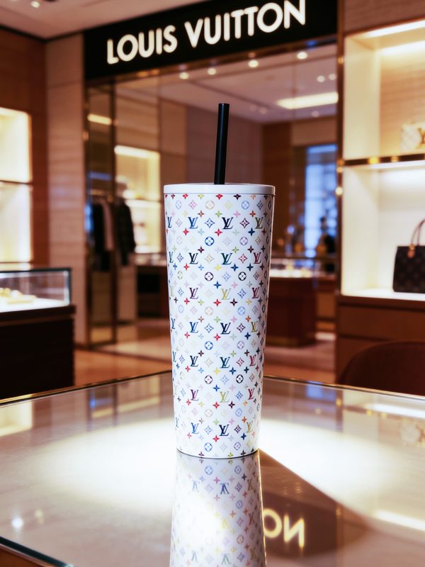 Wholesale fashion cup with box LOV #C0796