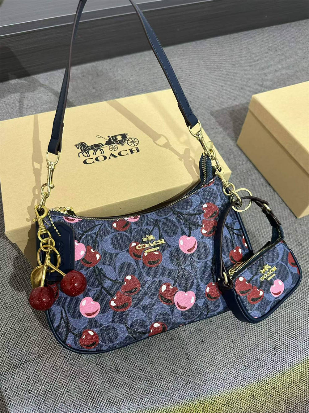 Wholesale shoulder bag COH 66 #C0803 - Image 3