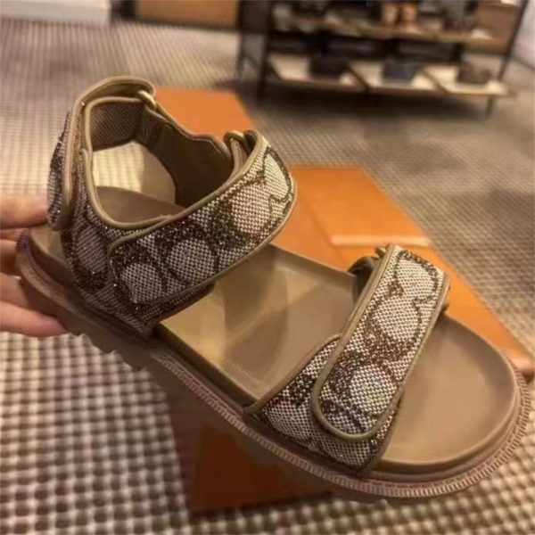 Wholesale fashion sandal for women size:5-11 with box COH #31505
