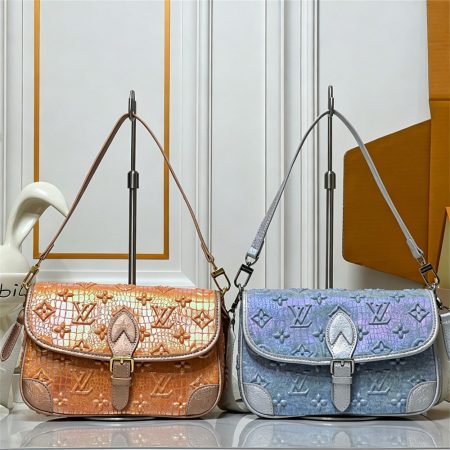 High quality shoulder bag size:24*15*9cm LOV CS #X1568