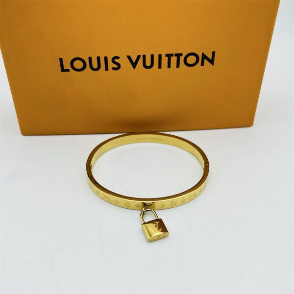 Wholesale Fashion Bracelet LOV XT #X1609