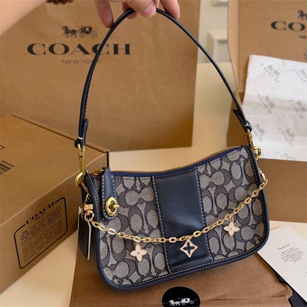 High quiality shoulder bag size:23*13cm COH #X1610