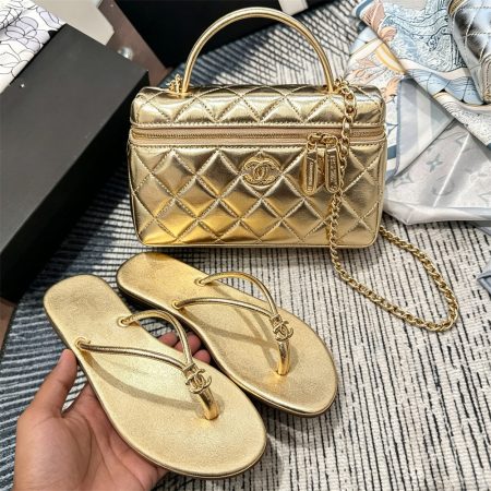 High quality slippers & makeup bag free shipping CHL #X1641